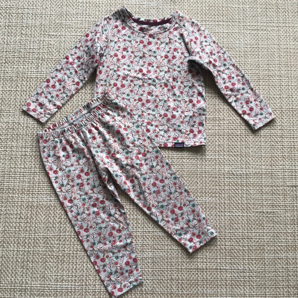 Patagonia Base Layer Set (size 2T)
